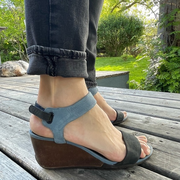Camper size 40 wedge heel strappy blue suede sandals - Picture 9 of 9